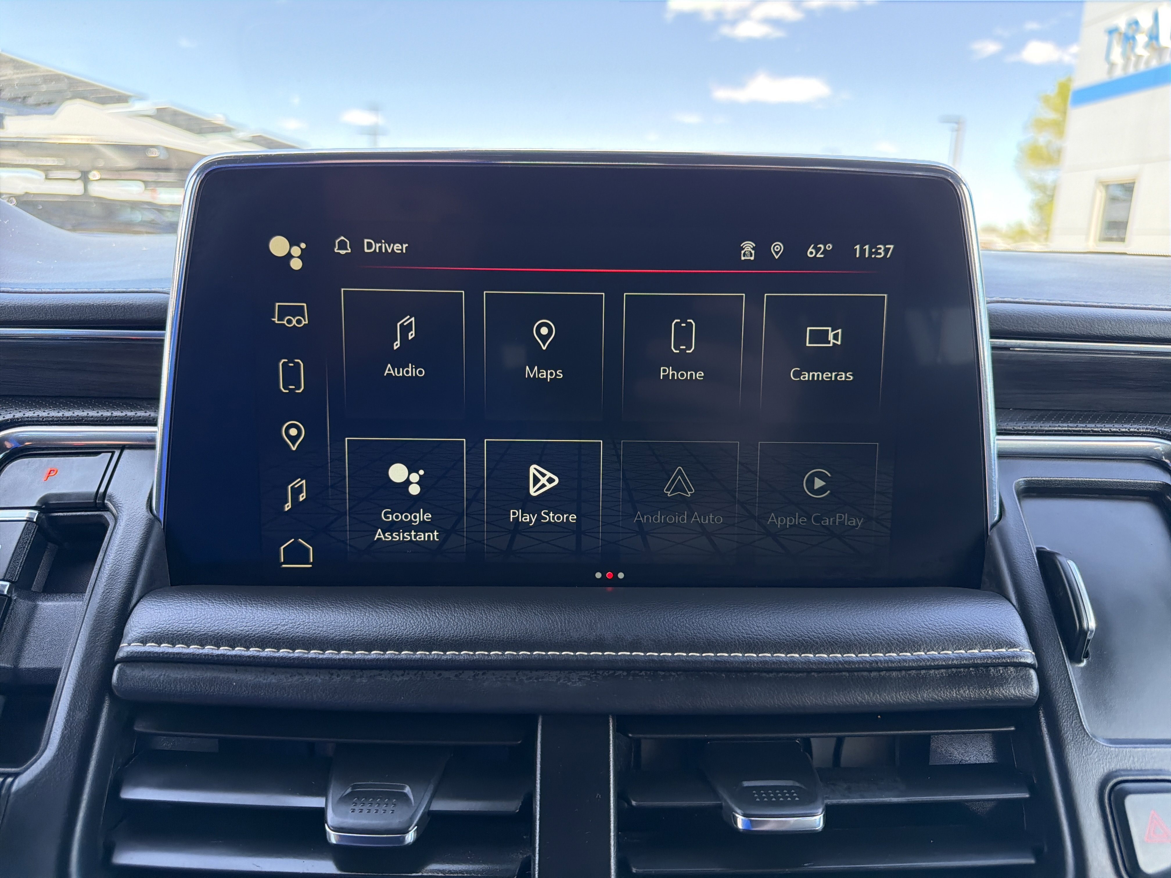 Used 2024 Midnight Blue Metallic GMC SLT image 19