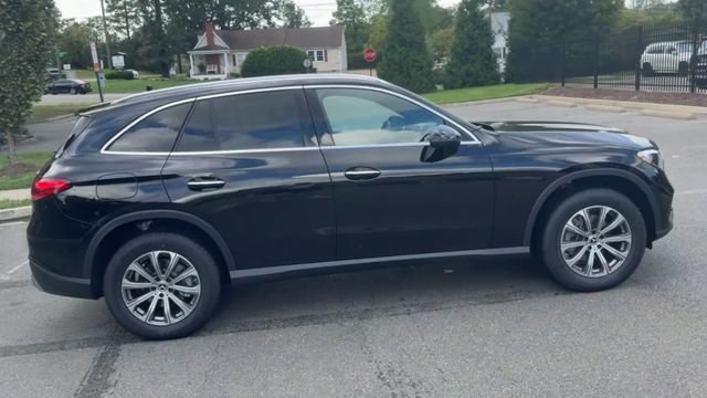 New 2027 Black Mercedes-Benz GLC 300 image 3