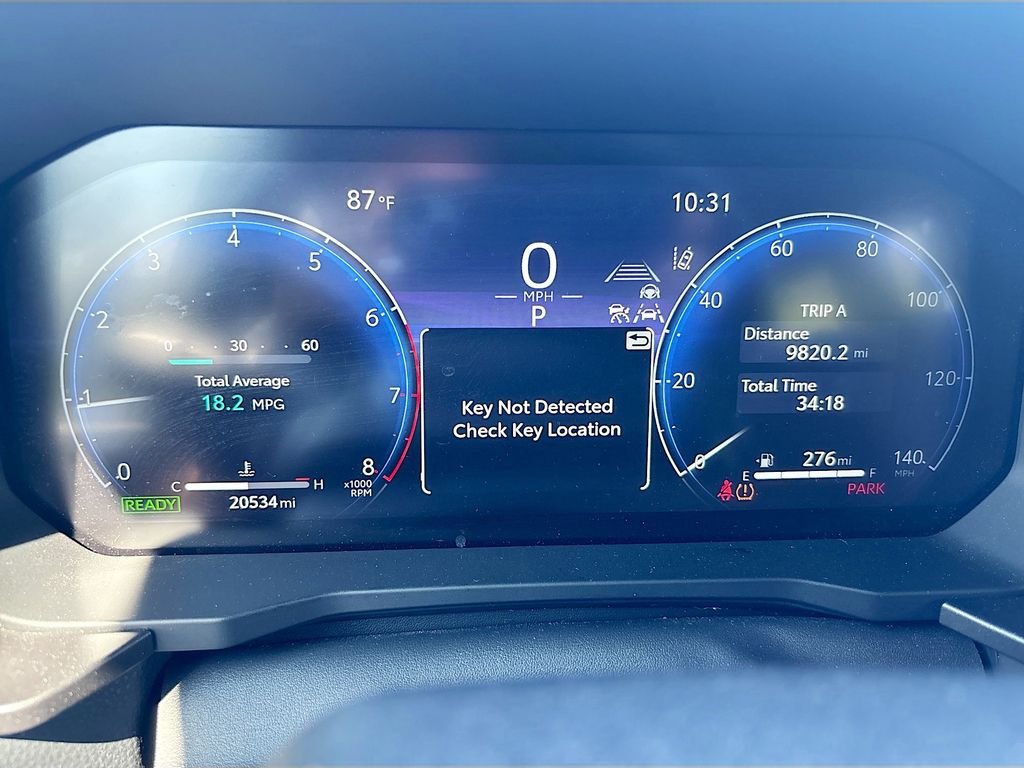 Used 2025  Toyota Base image 34
