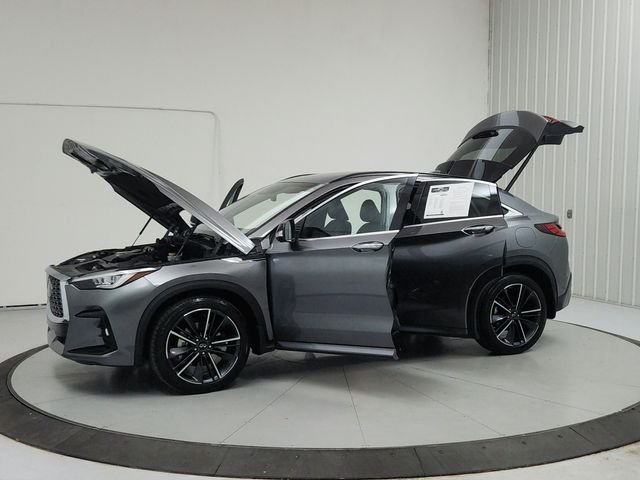 Used 2025 Gray INFINITI ESSENTIAL image 11