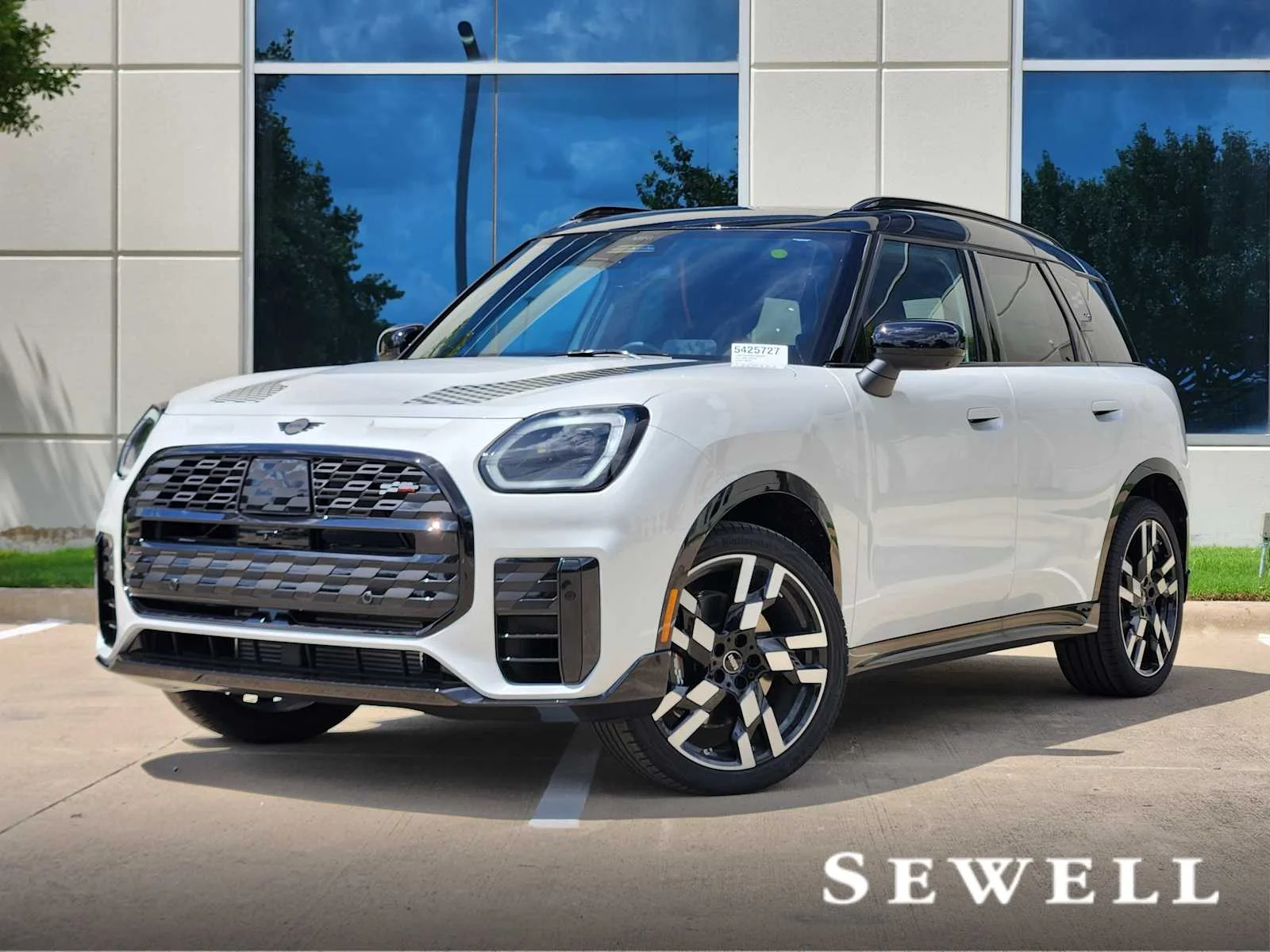 2027 MINI Countryman's photo