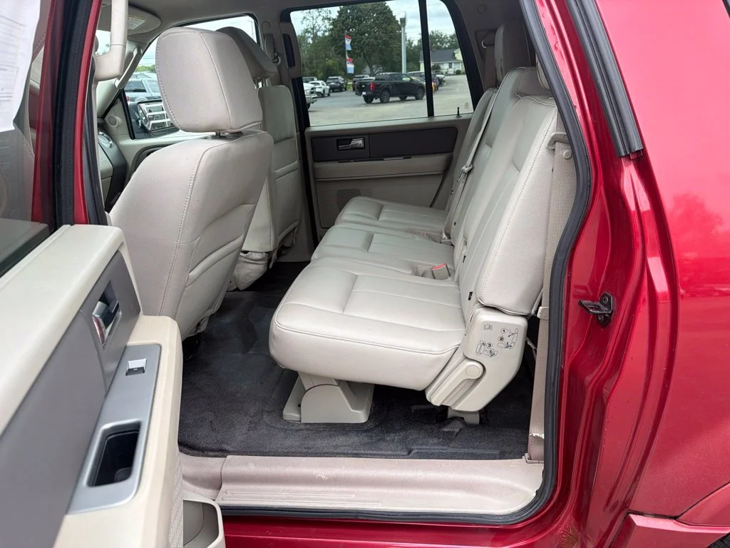 Used 2008  Ford SSV image 27