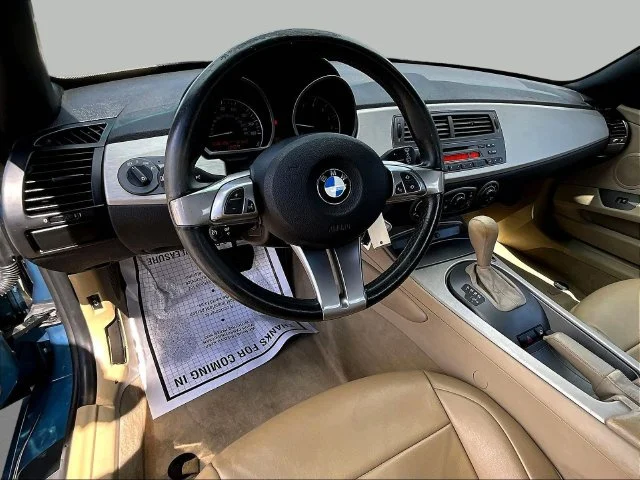Used 2004 Blue BMW 2.5i image 9