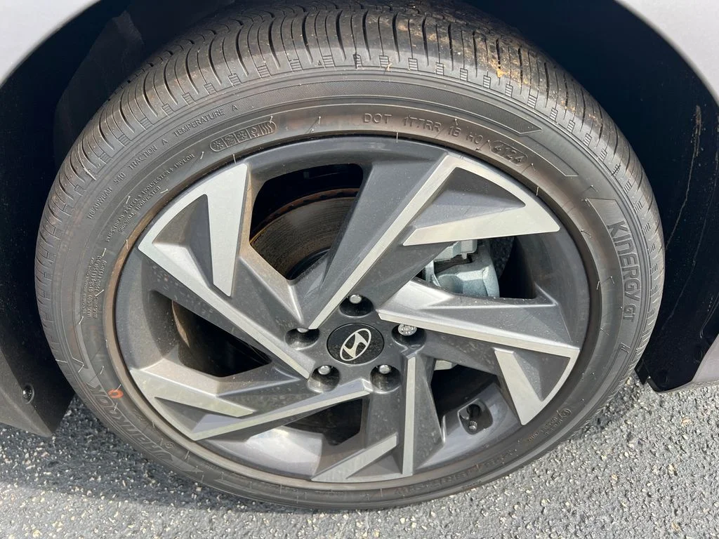 Used 2025 Silver Hyundai Limited image 12