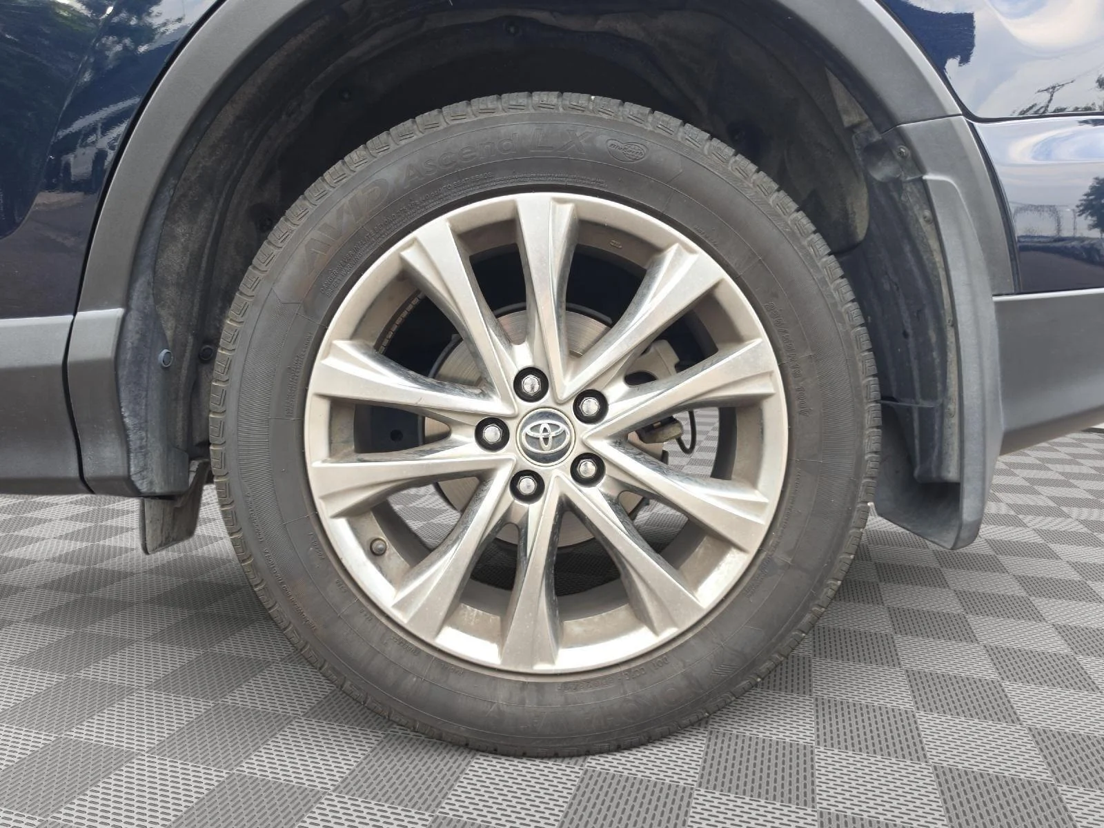 Certified Used 2018 Galactic Aqua Mica Toyota Limited image 11
