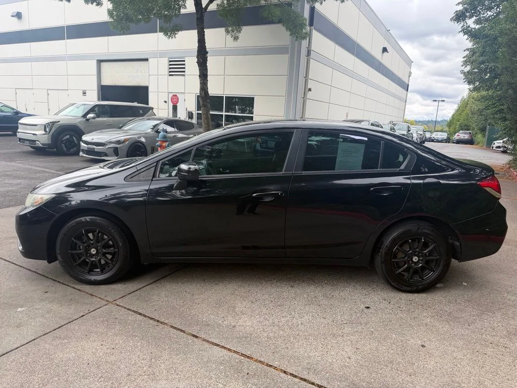Used 2014 Black Honda LX image 7