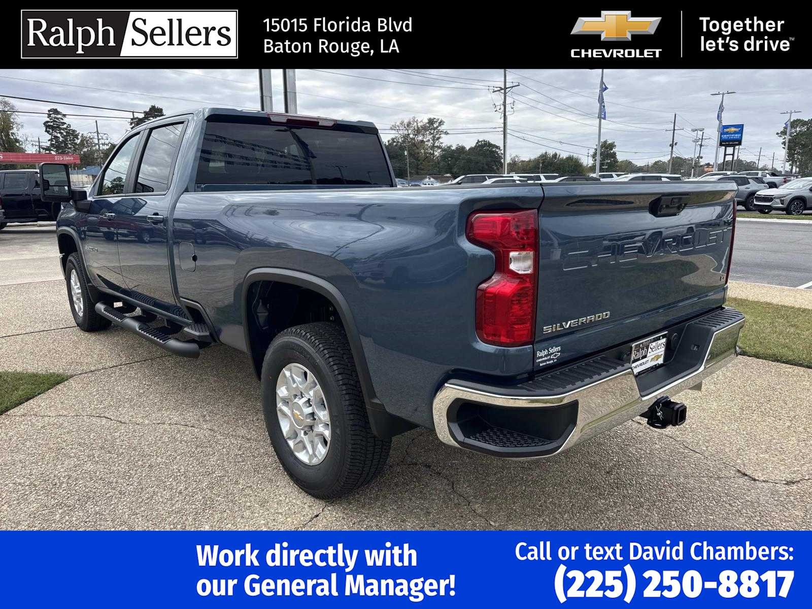 New 2026 Lakeshore Blue Metallic Chevrolet LT image 4