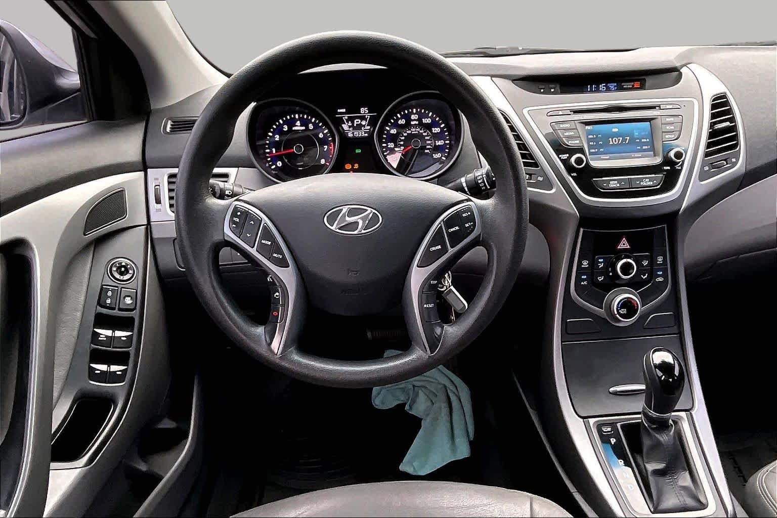 Used 2016 Symphony Silver Hyundai SE image 6