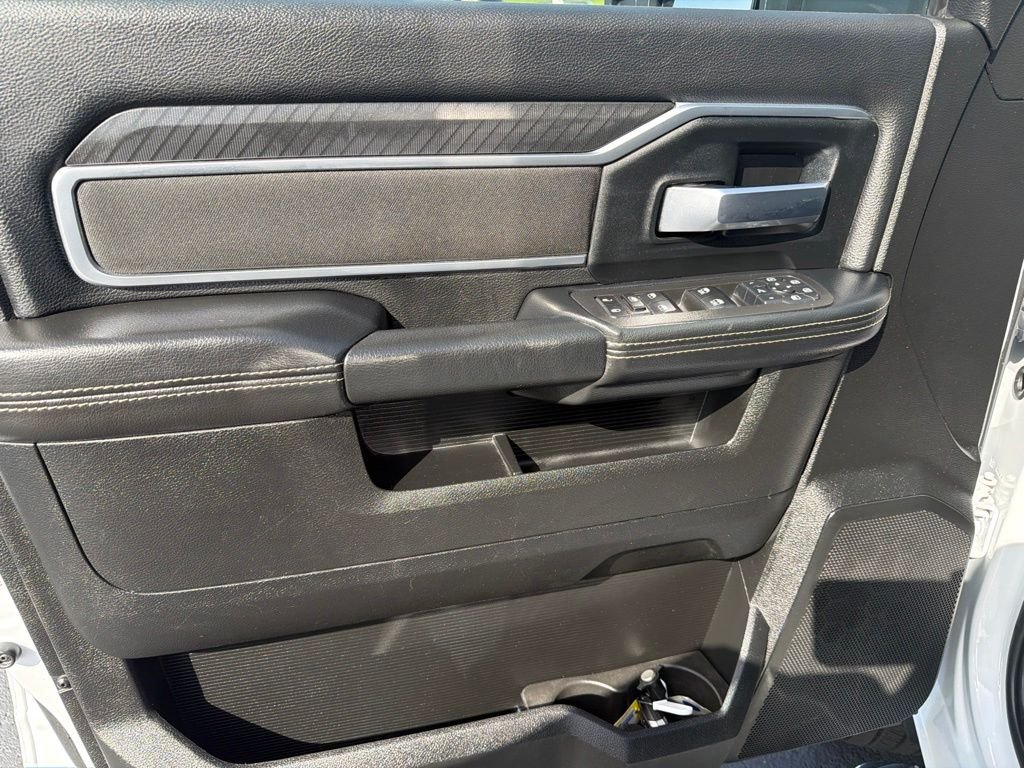 Used 2025 White Ram Big Horn image 9