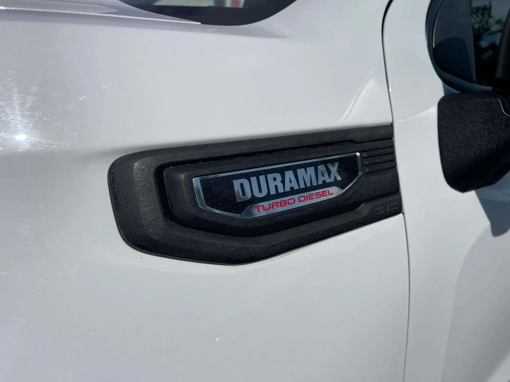 Used 2021 Summit White GMC Elevation image 18