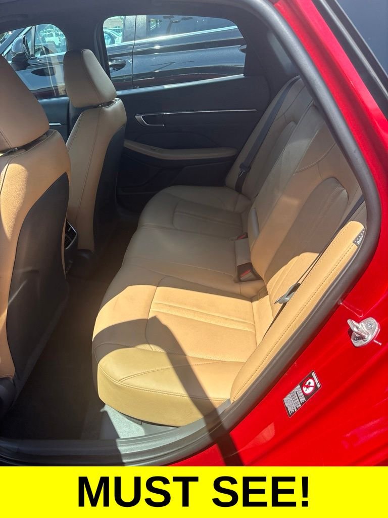 Used 2023 Red Hyundai Limited image 3