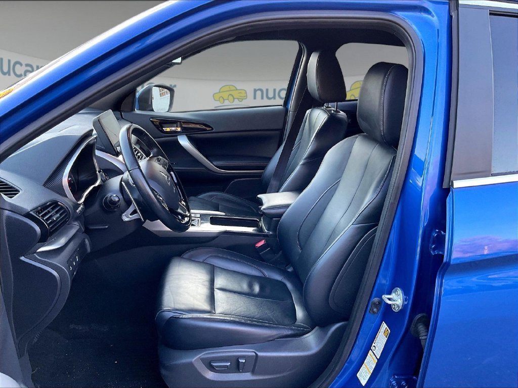 Used 2024 Blue Mitsubishi SEL image 10