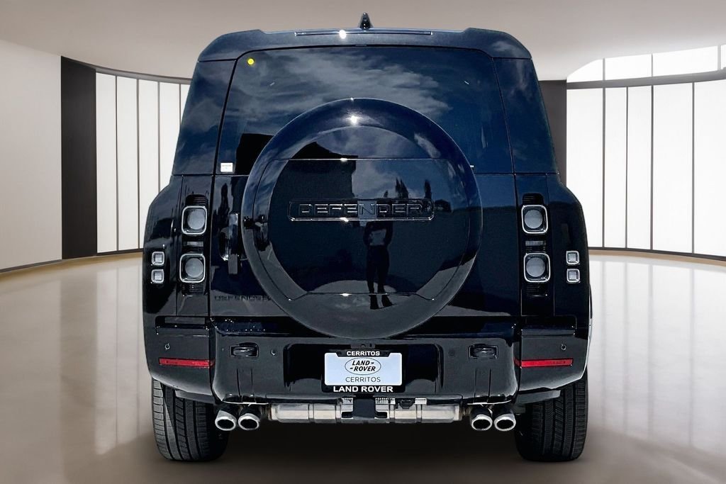 2025 Land Rover Defender V8 - Photo 4