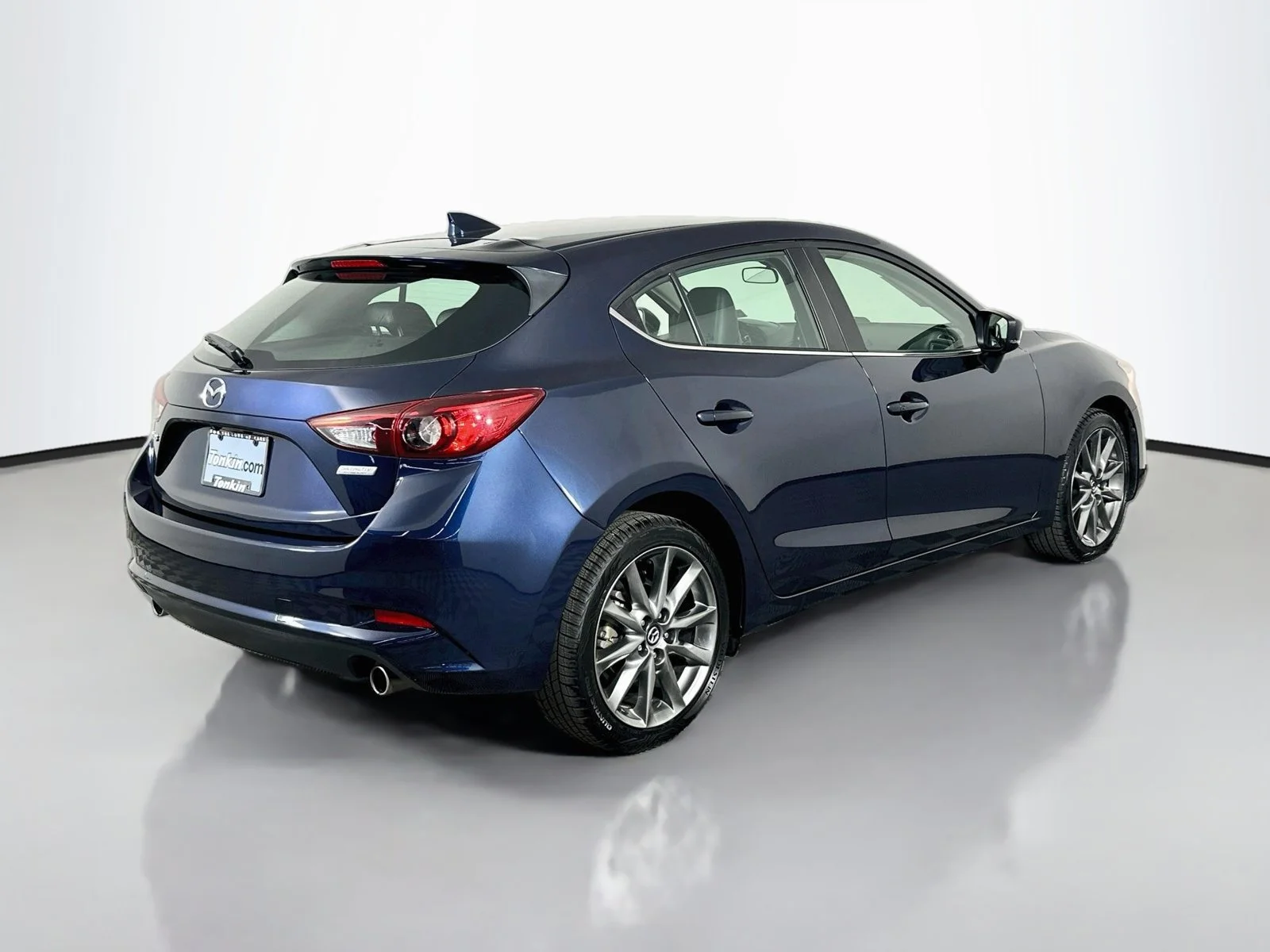 Used 2018 Deep Crystal Blue Mica Mazda Touring image 7