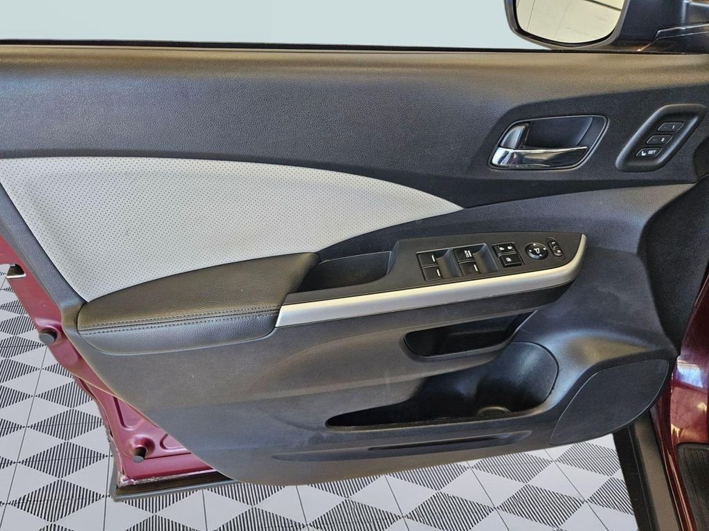 Used 2015  Honda Touring image 10