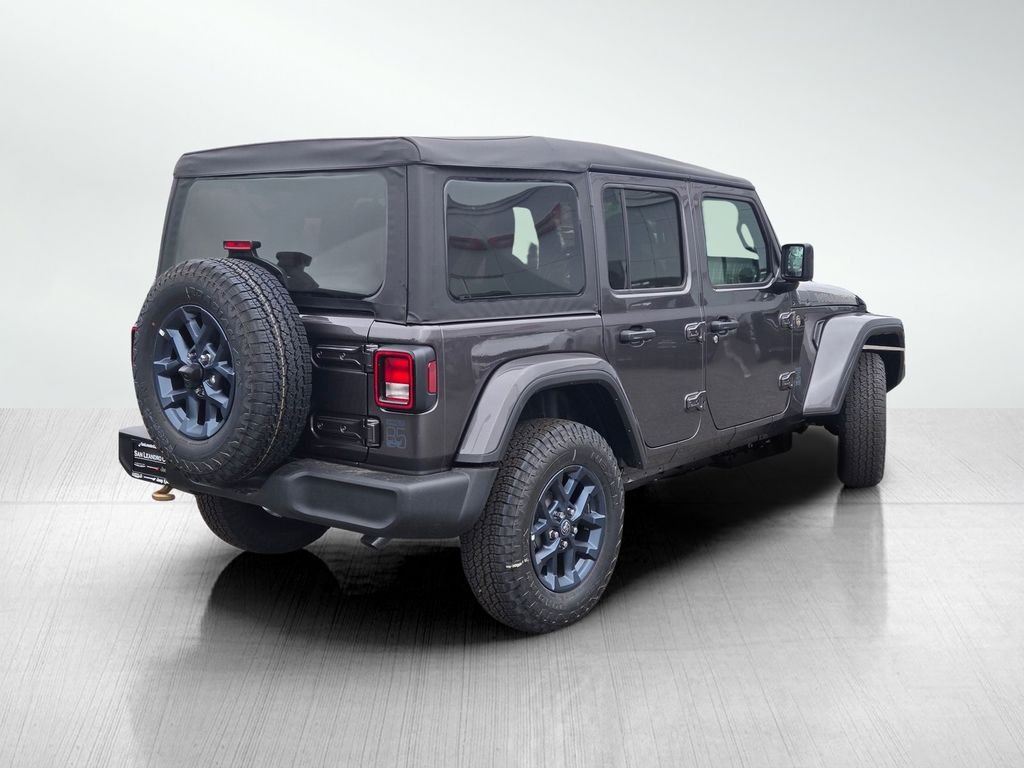 New 2026 Granite Crystal Metallic Clearcoat Jeep 85th Anniversary image 4