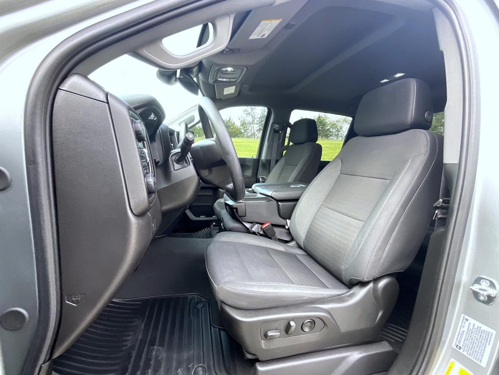 Used 2024 Gray Chevrolet Custom image 11