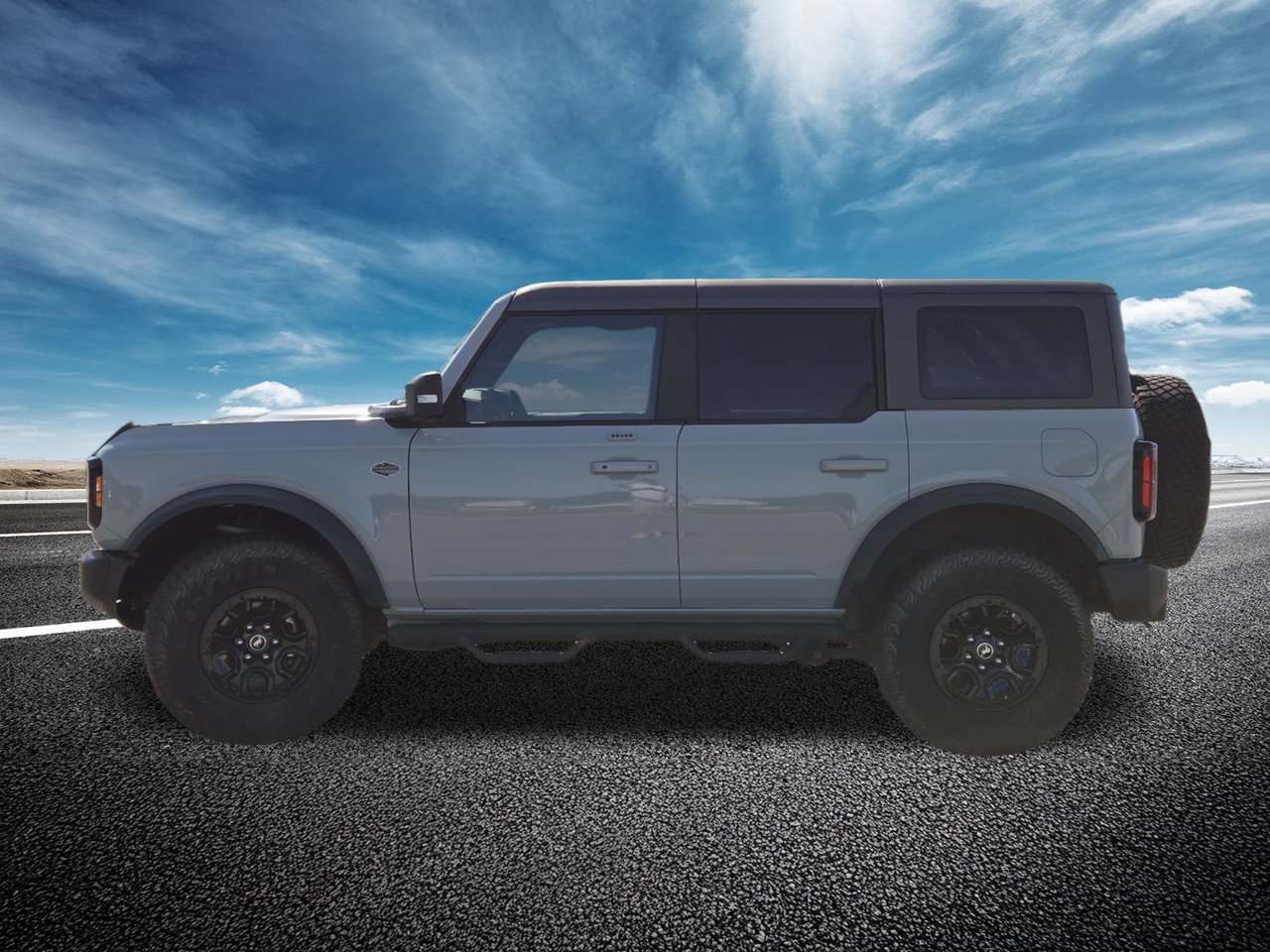 Used 2023  Ford Base image 16
