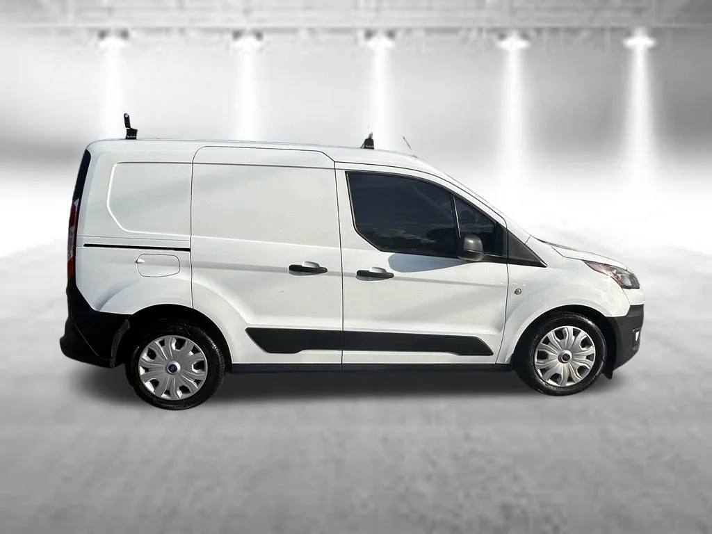 Used 2022 Frozen White Ford XL image 3