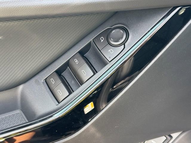 New 2026 Mosaic Black Metallic Chevrolet LT image 11