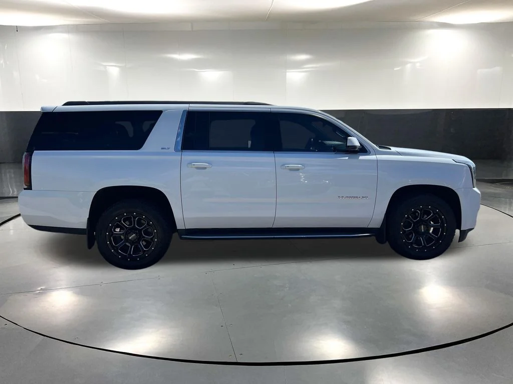 Used 2019 White GMC SLT image 4
