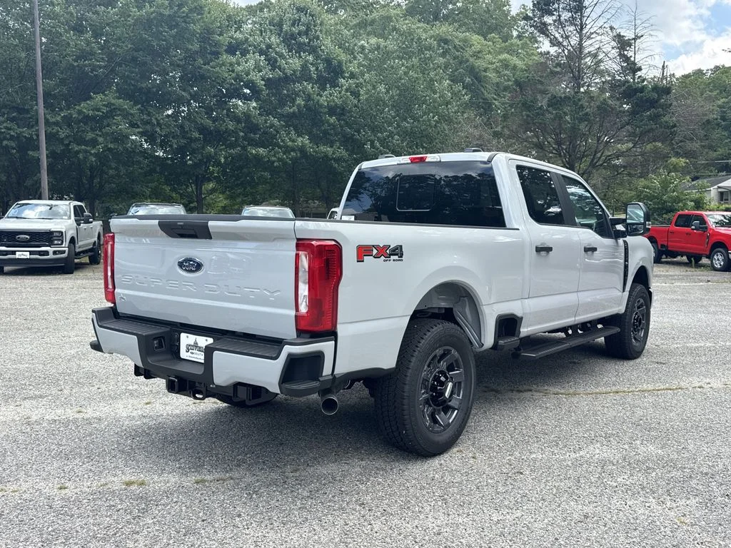 New 2026 Avalanche Ford XL image 7