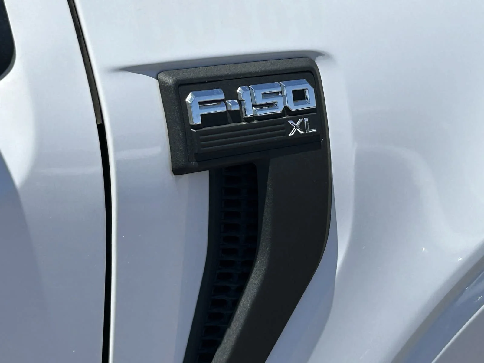 Used 2021 Oxford White Ford XL image 14