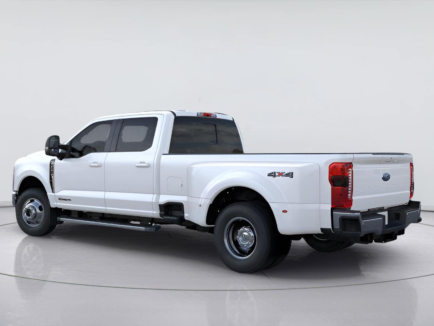 New 2026 Star White Metallic Tri-Coat Ford F-350® Lariat® image 4