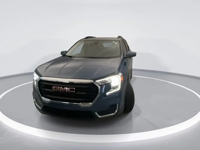 Used 2024 Blue GMC SLE image 9