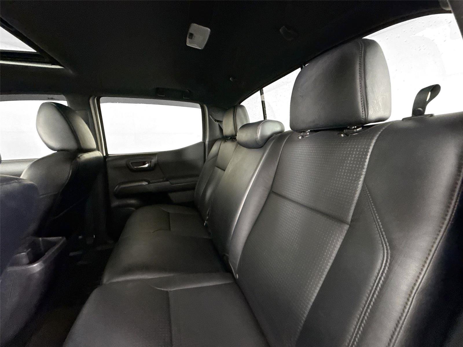 Used 2022 White Toyota TRD Off-Road image 32