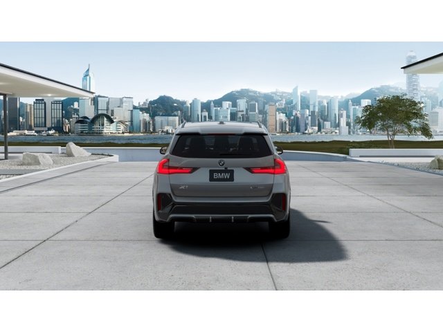 New 2026 Space Silver Metallic BMW xDrive28i image 5