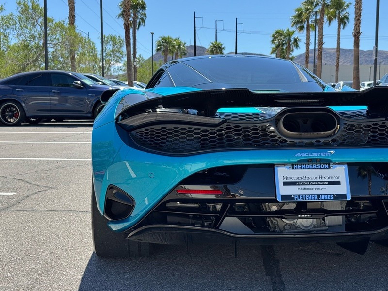 Used 2024 Belize Blue McLaren coupe image 13