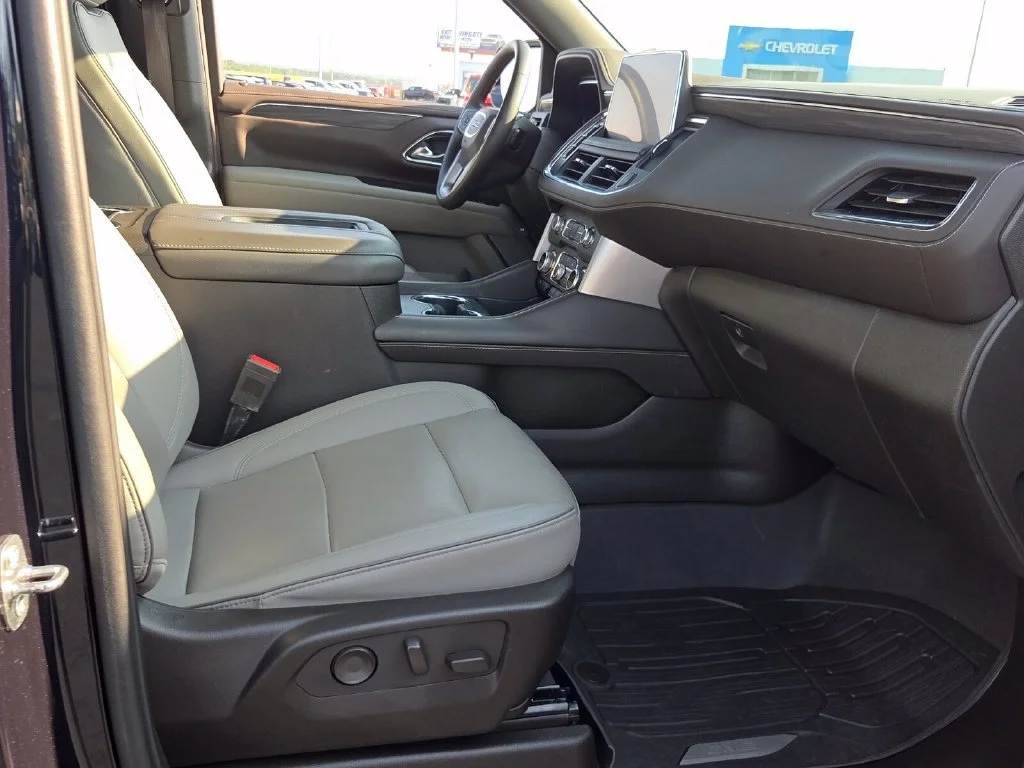 Used 2023 MIDNIGHT BLUE METALLIC GMC SLT image 25