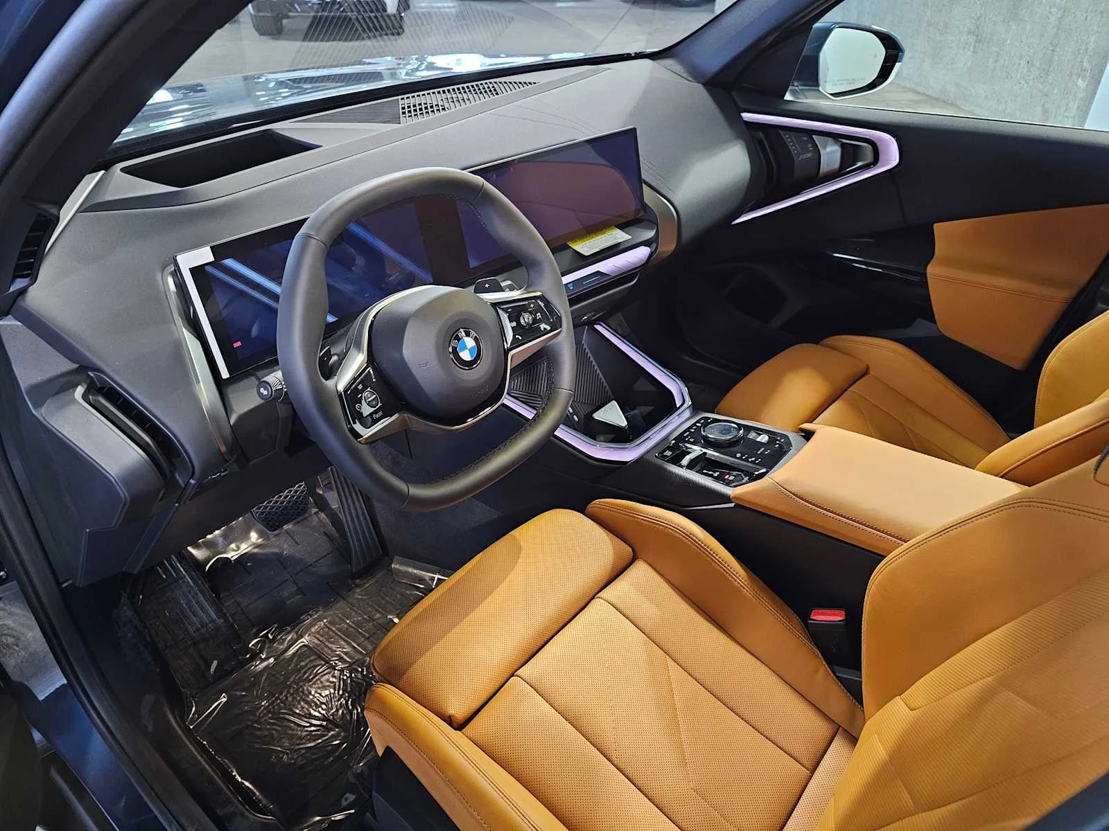 New 2026 Arctic Race Blue metallic BMW 30 xDrive image 2
