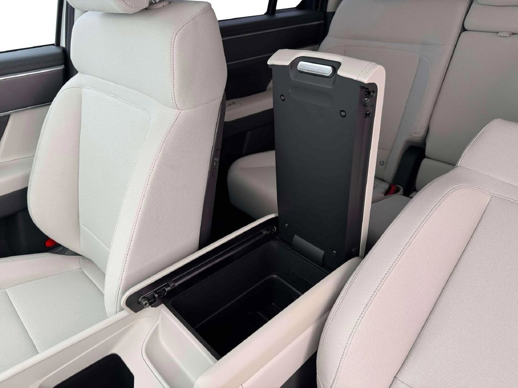 New 2026 Gray Hyundai SE image 19