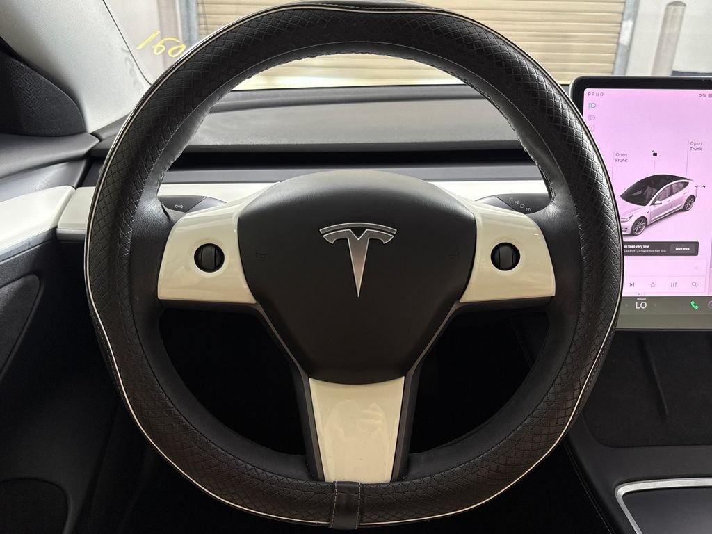 Used 2021 White Tesla Long Range image 13