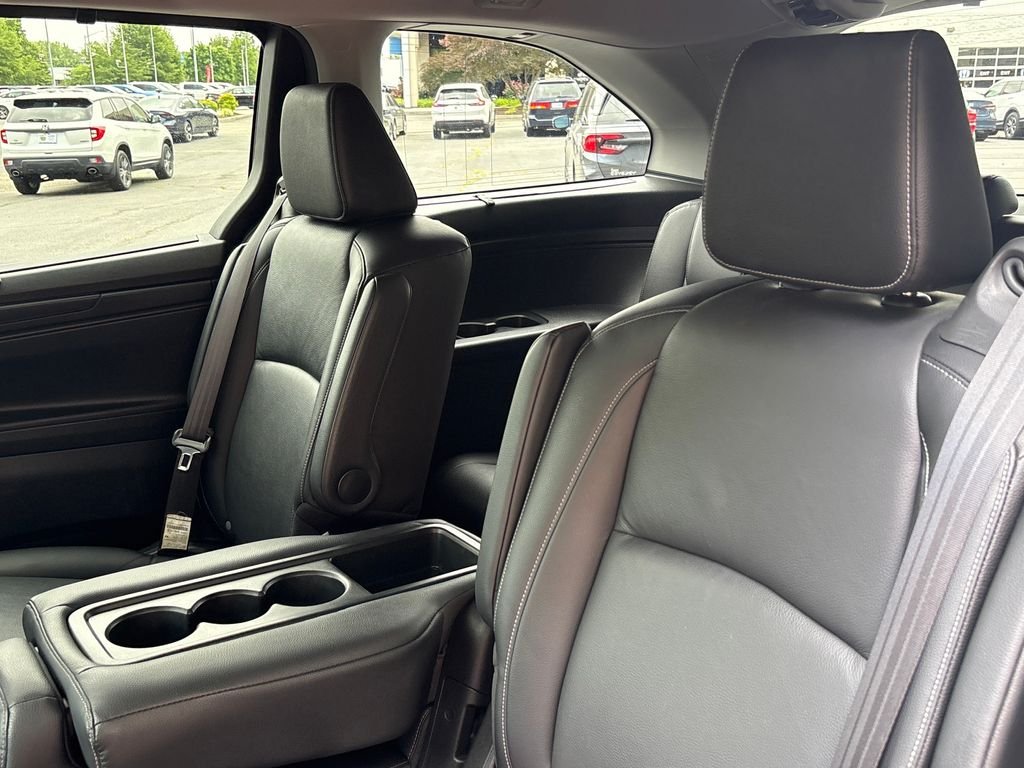 Used 2024 Gray Honda Touring image 27