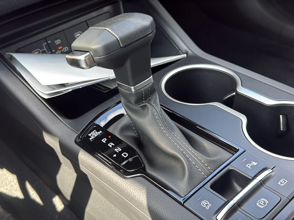 New 2026 Interstellar Gray Kia LXS image 39