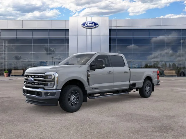 2026 Ford Super Duty F-350® Lariat®