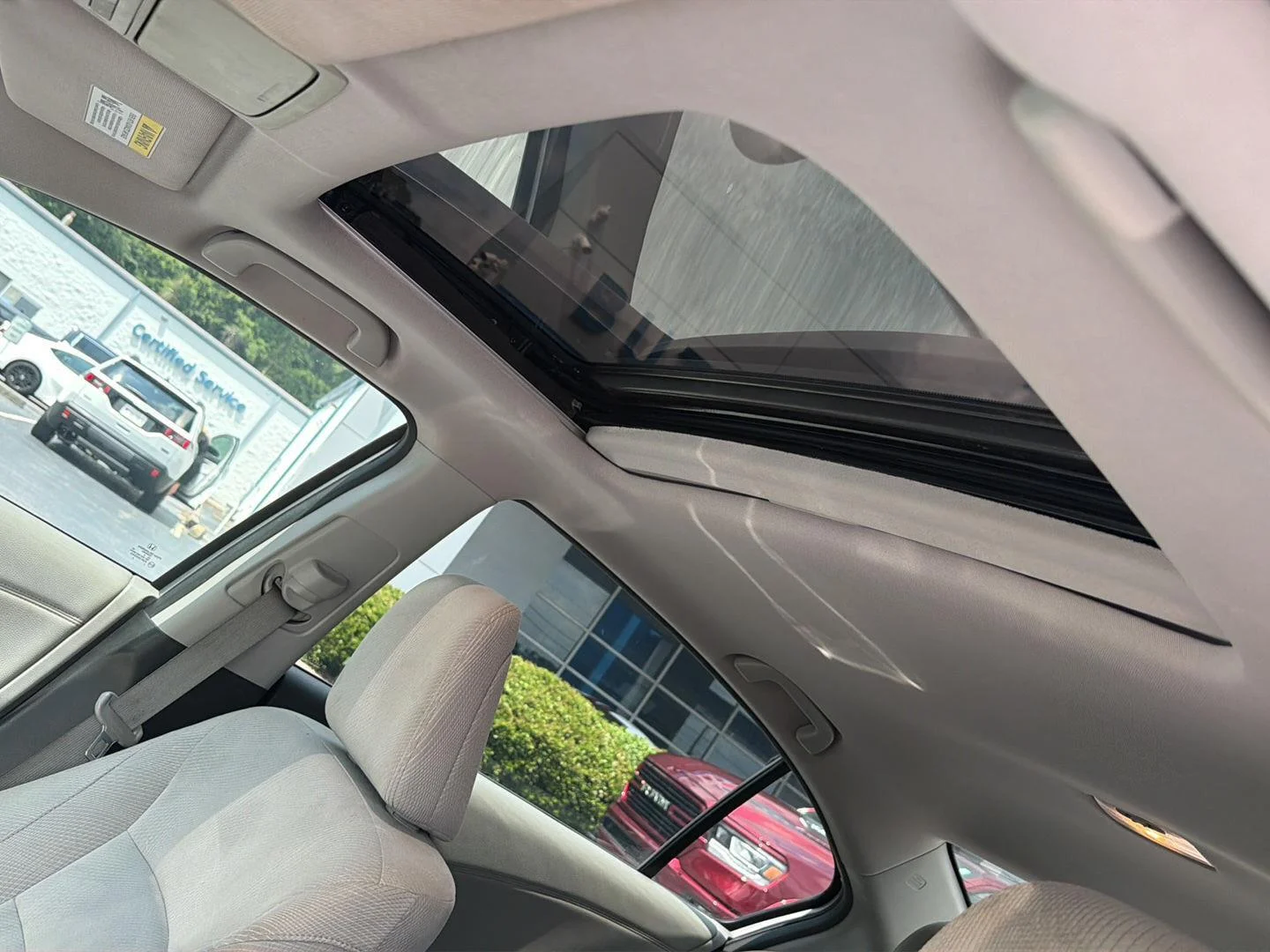 Used 2016 Lunar Silver Metallic Honda EX image 29