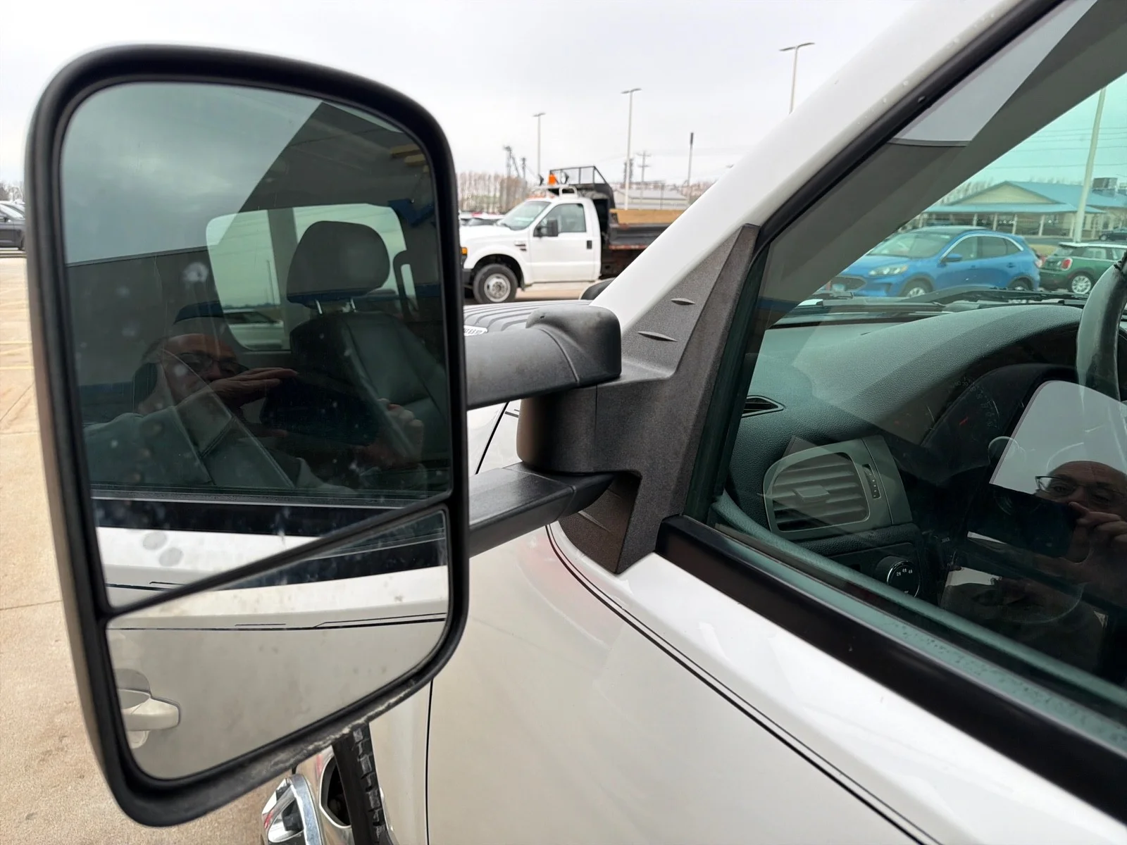 Used 2014 Summit White Chevrolet LTZ image 22