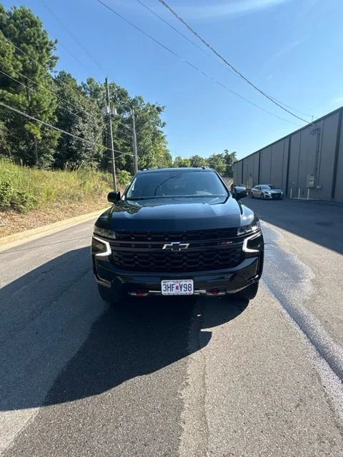 Used 2023 Black Chevrolet Z71 image 6