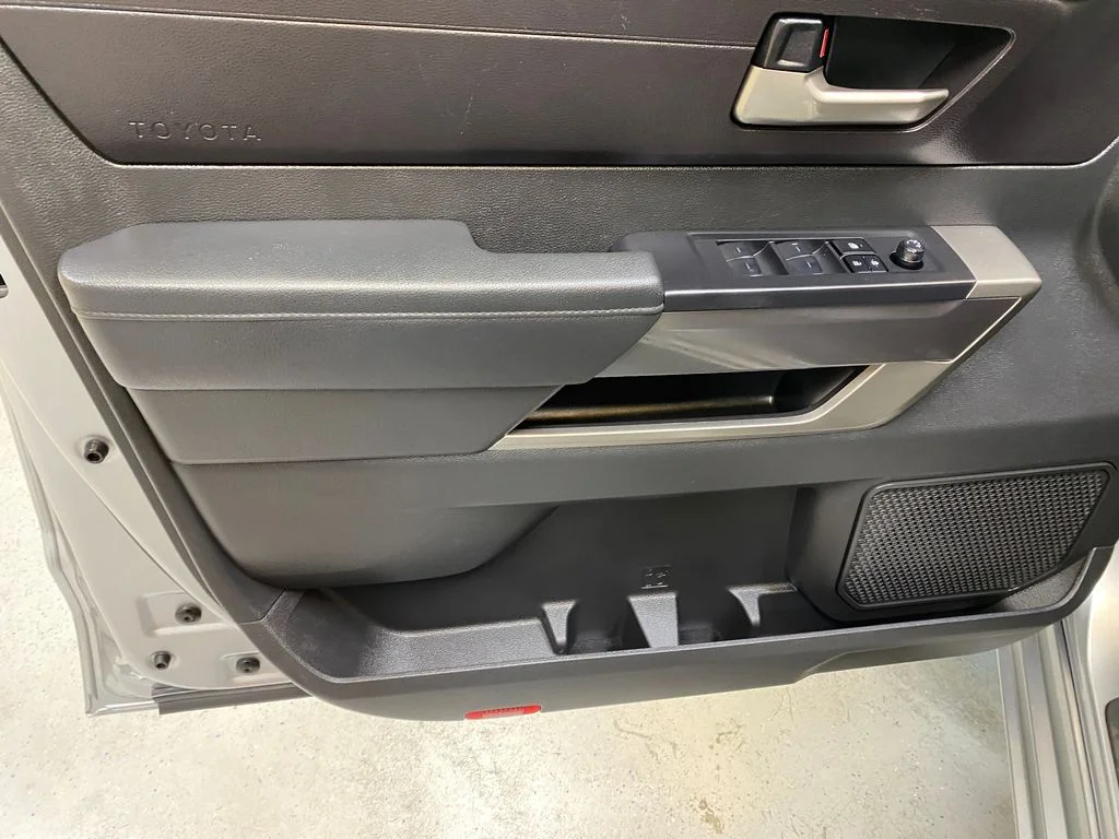 Used 2025 Silver Toyota SR5 image 23
