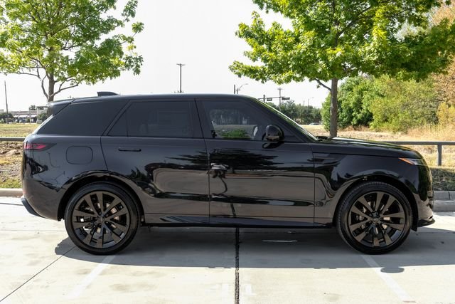 New 2026  Land Rover Dynamic SE image 7