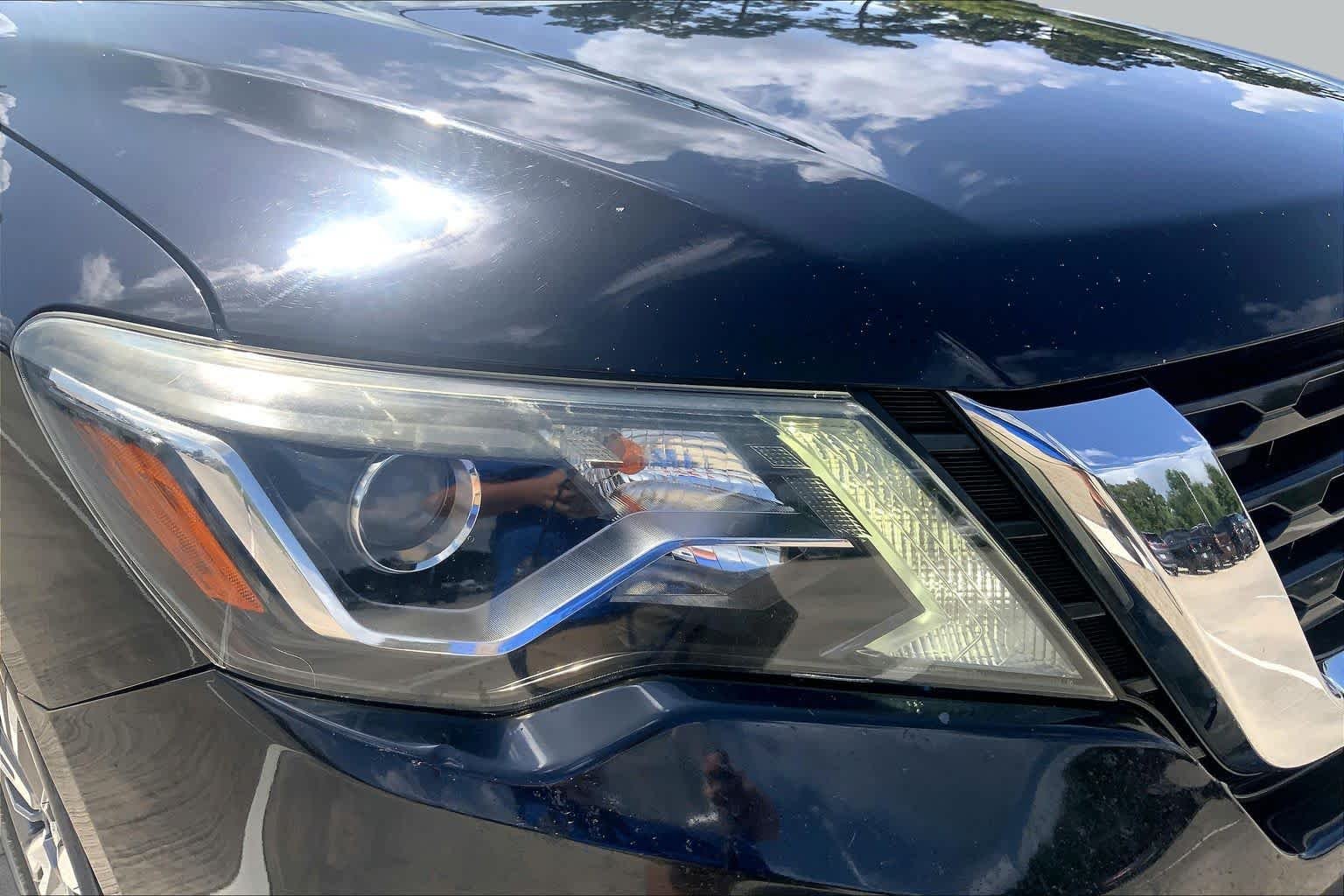 Used 2017 Magnetic Black Metallic Nissan SV image 27