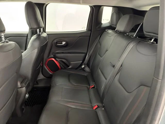 Used 2018 Gray Jeep Trailhawk image 18