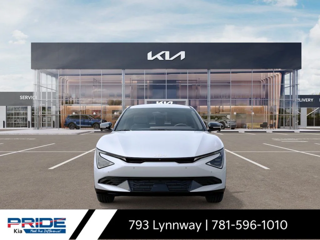 New 2025 White Kia Light image 2