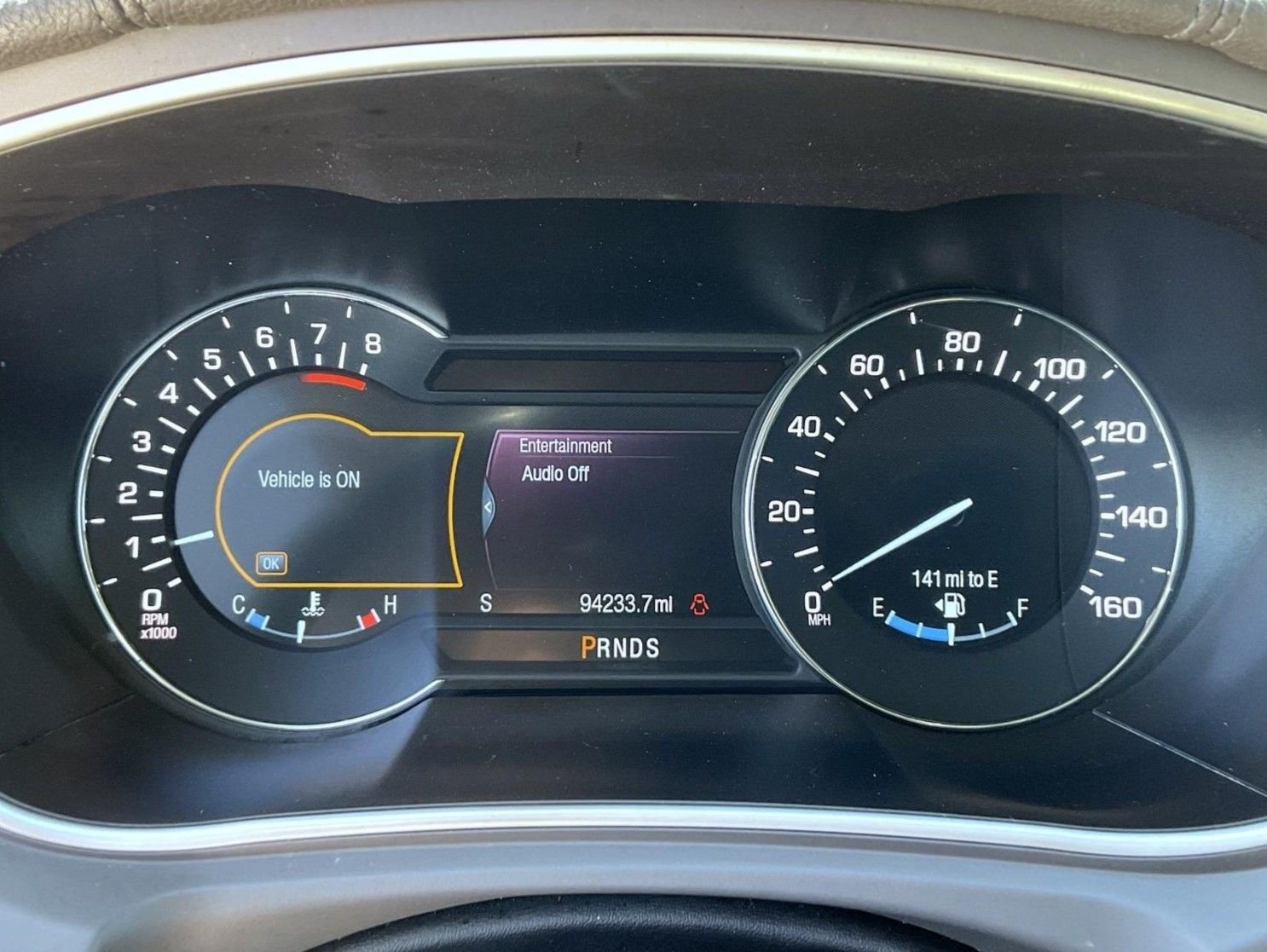 Used 2017 Red Lincoln Reserve image 12