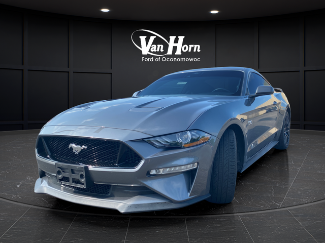 Used 2022 Gray Metallic Ford GT Premium image 3
