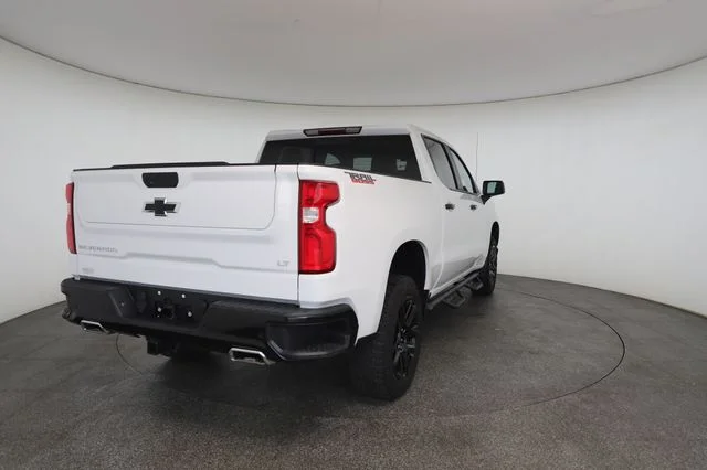 Used 2021 White Chevrolet LT Trail Boss image 21